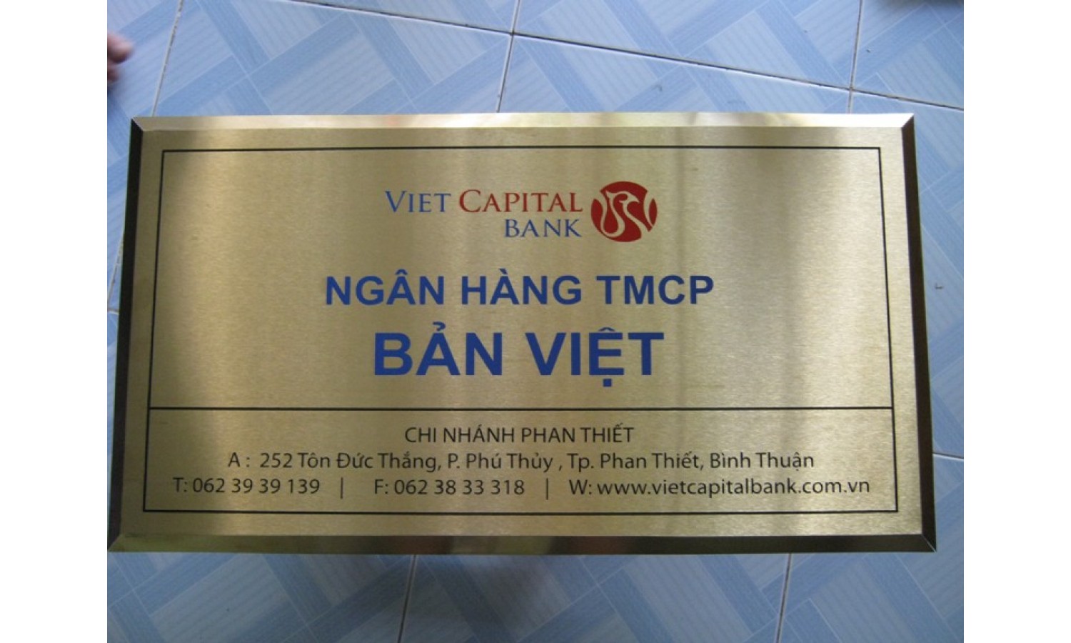 Biển công ty ăn mòn đồng - Inox